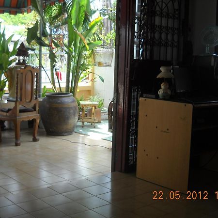 Srikrung Guesthouse Пра Након Си Аютая Екстериор снимка