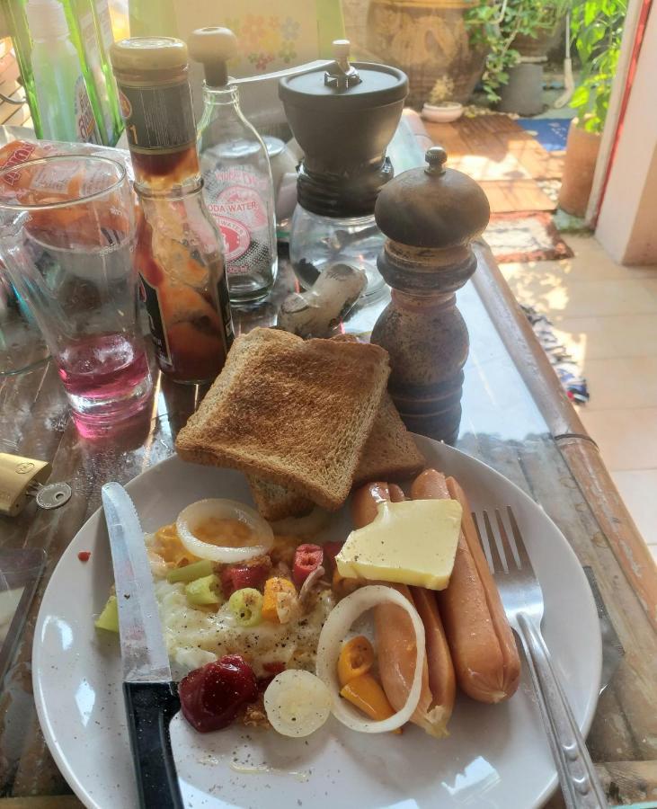 Srikrung Guesthouse Пра Након Си Аютая Екстериор снимка