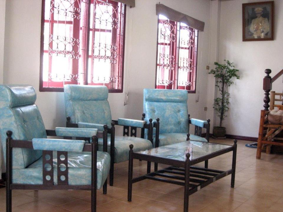 Srikrung Guesthouse Пра Након Си Аютая Екстериор снимка