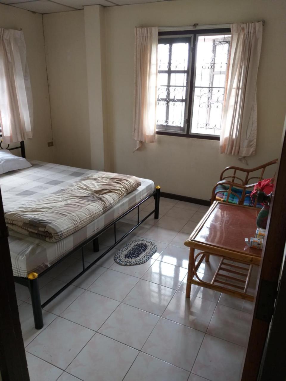 Srikrung Guesthouse Пра Након Си Аютая Екстериор снимка
