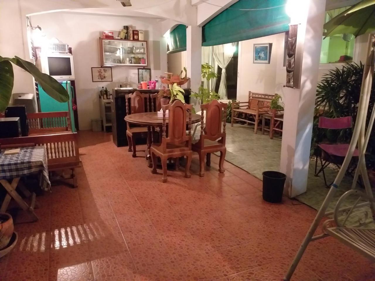 Srikrung Guesthouse Пра Након Си Аютая Екстериор снимка