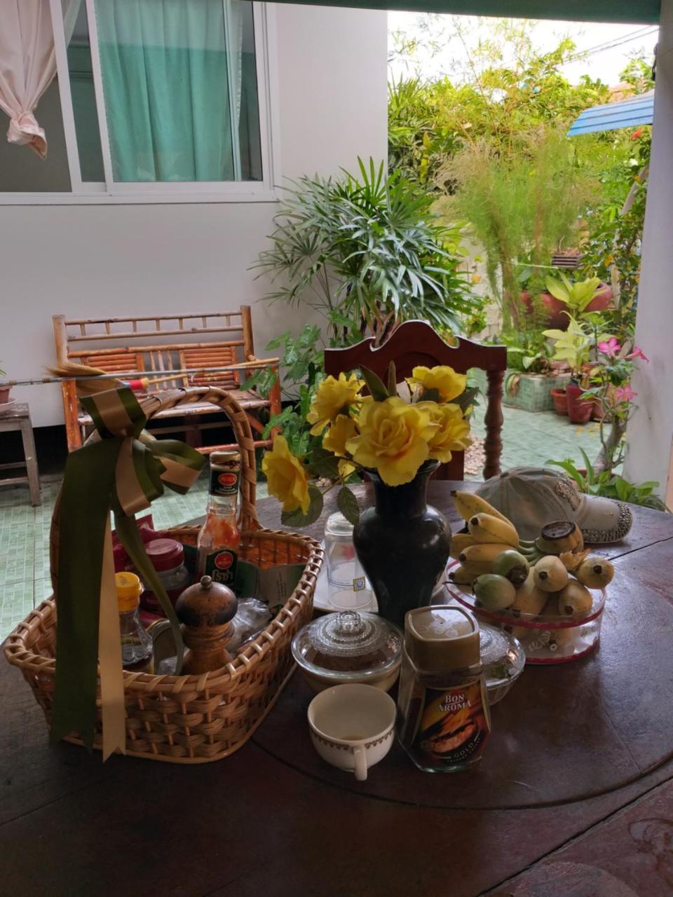 Srikrung Guesthouse Пра Након Си Аютая Екстериор снимка