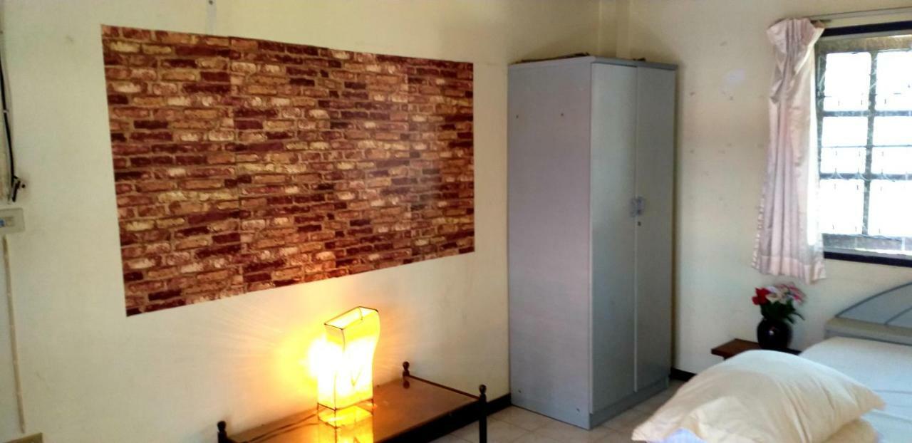 Srikrung Guesthouse Пра Након Си Аютая Екстериор снимка